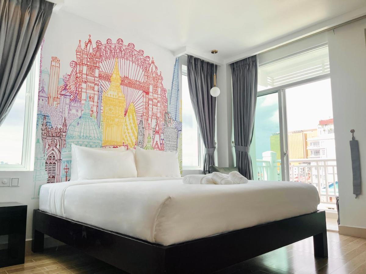 Times Hotel At Bassac Lane プノンペン エクステリア 写真
