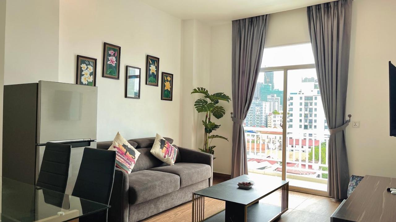 Times Hotel At Bassac Lane プノンペン エクステリア 写真