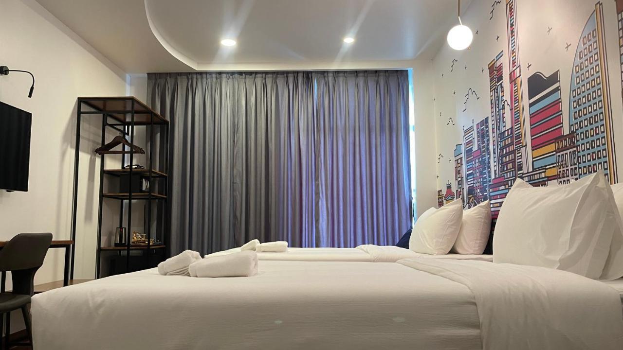 Times Hotel At Bassac Lane プノンペン エクステリア 写真