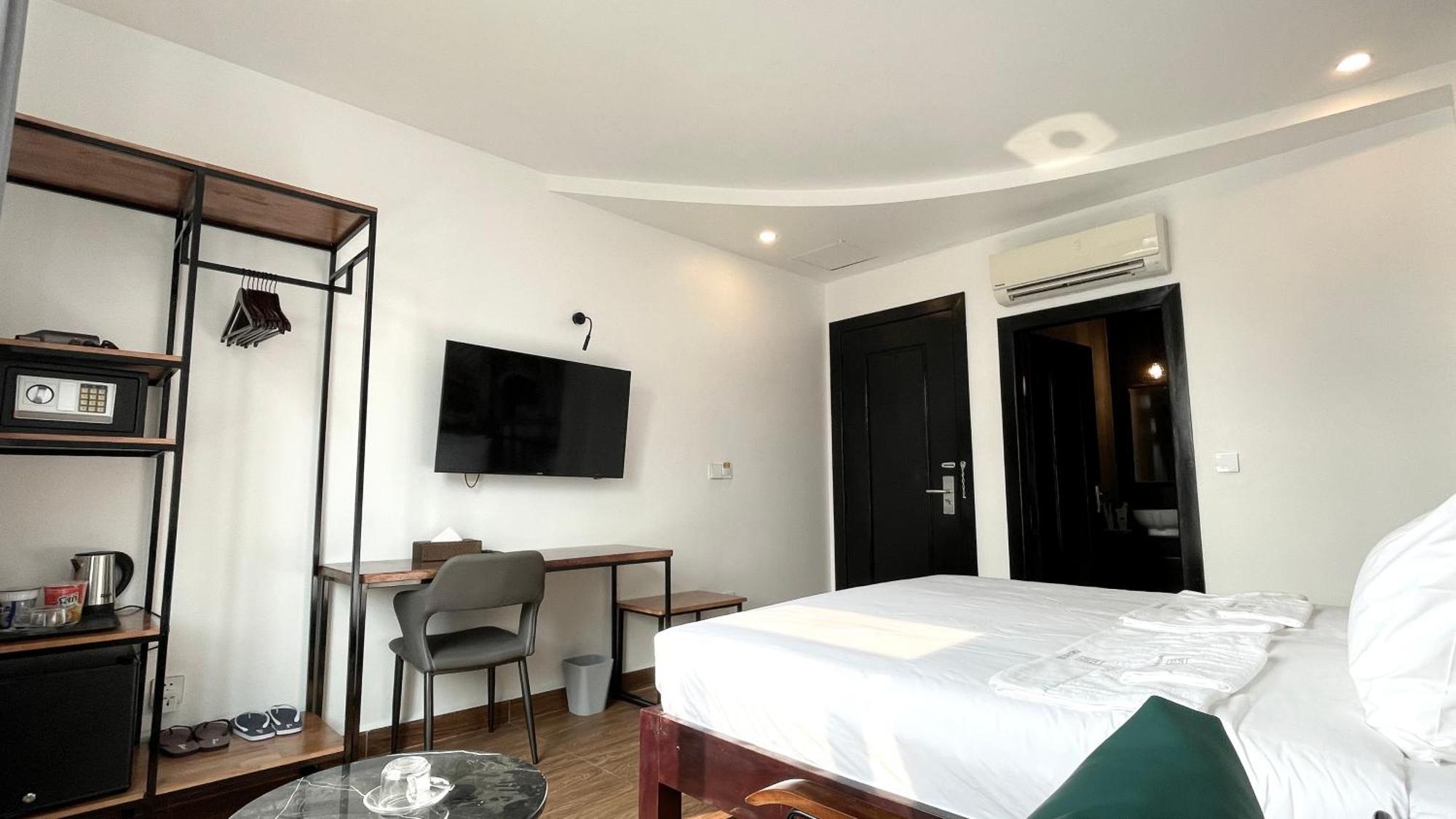 Times Hotel At Bassac Lane プノンペン エクステリア 写真